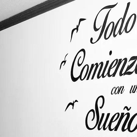 Paradita Del Camino Daire *